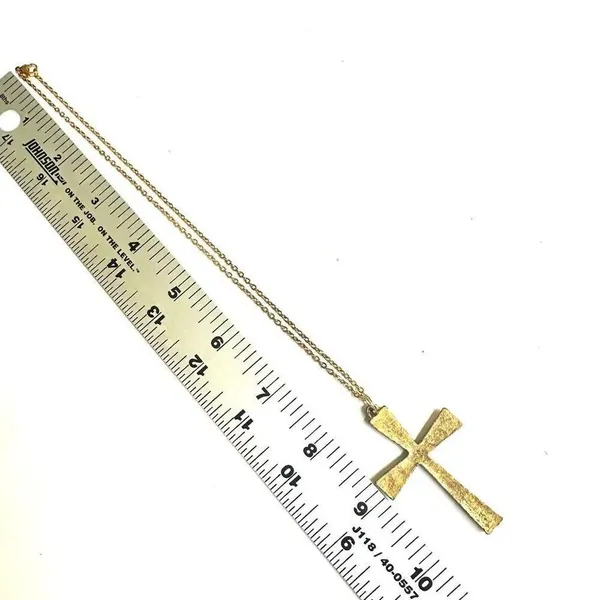 Vintage Gold-Tone Textured Cross Pendant Necklace - Image 6