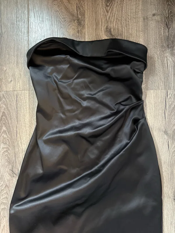 Aritzia Ten by Babaton Black Satin Strapless Dress - Image 5