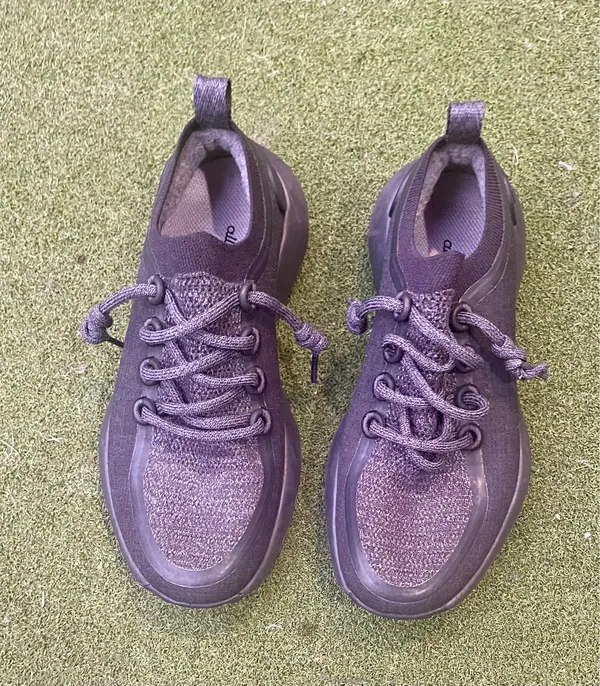 Allbirds Trail Runner SWT Black/Charcoal Size 7 - Image 2