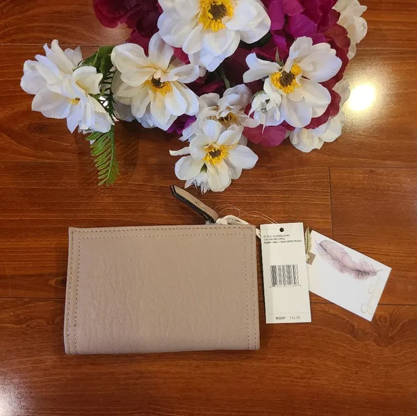 Jessica Simpson Beige Wallet - Image 2