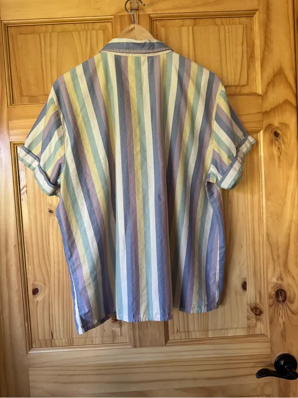 Universal Thread pastel stripe short sleeve button front top size XL - Image 5
