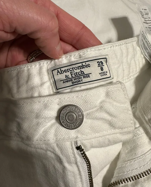 Abercrombie Annie High Rise Shorts - Image 5