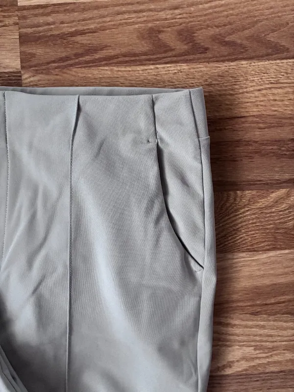 Vuori Meta Wideleg Pant - Size L - Vapor Gray - Image 3