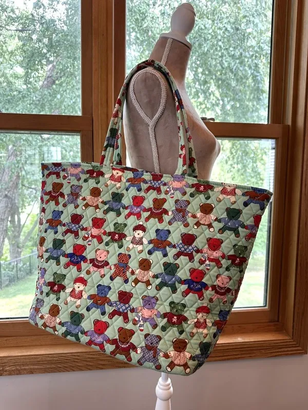 Vera Bradley Toasty Teddies Essential Grand Tote Quilted Cotton Teddy Bear Bag - Image 2