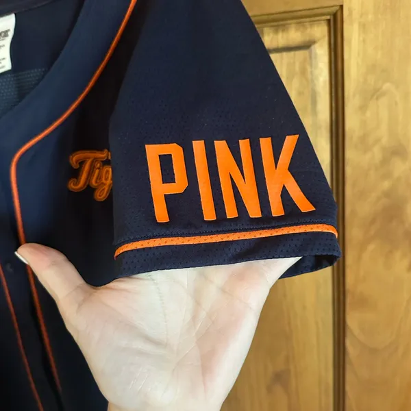 Victoria’s Secret pink Detroit Tigers Navy Button-Up Jersey with Orange Trim - Image 4