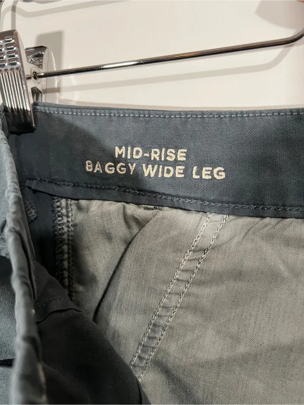 AE Baggy Wide Leg Cargo Pants in Blue Gray Size 4 Mid Rise - Image 4