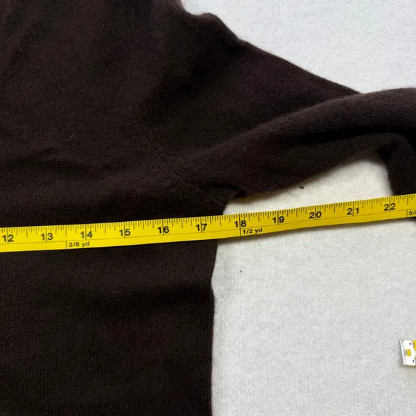 Only Mine 100% Cashmere Sweater Women’s Small Brown 2-Ply V-Neck Pullover - Image 4