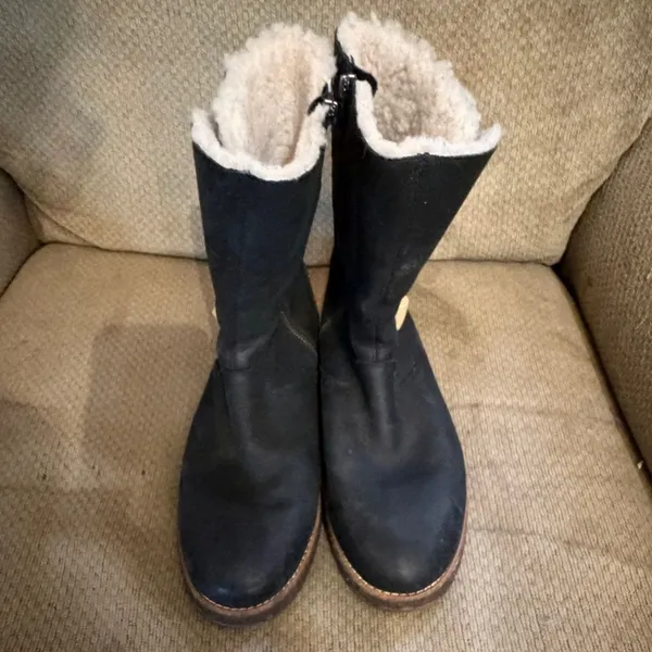 UGG Kaya Leather & Sheepskin Toggle Boots as is - Image 2