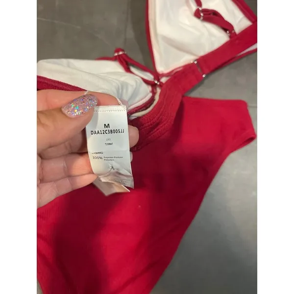 Burgundy‎ two piece swim wear size medium A-50 - Image 3