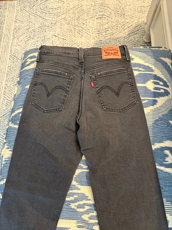 Levi’s Wedgie Straight Jeans Women’s - Image 5