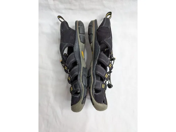 Keen Clearwater CNX womens outdoor water Sandals Black Yellow Size 7.5 US EU 38 - Image 4