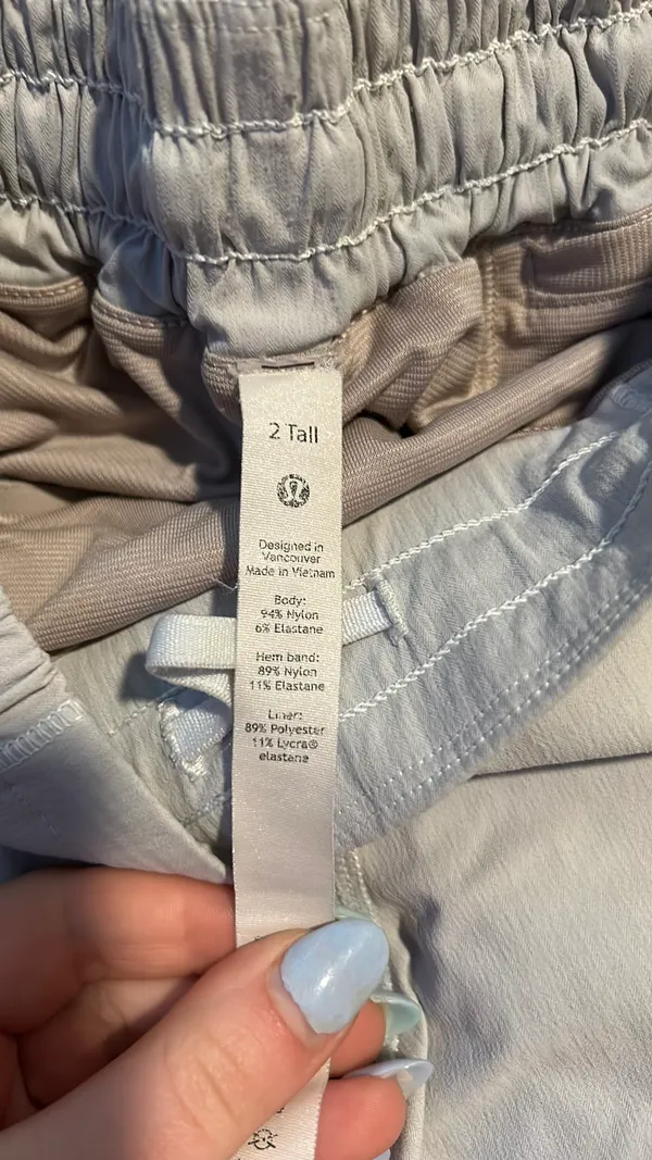Lululemon Hotty Hot - Image 3