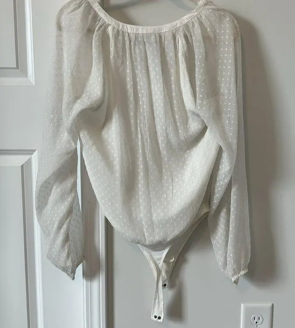 White Blouse Bodysuit — Abercrombie and Fitch - Image 7