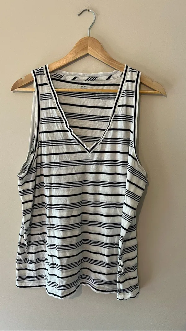 Madewell Black White Striped V-Neck Tank Top Size XL Casual Summer Basic - Image 3