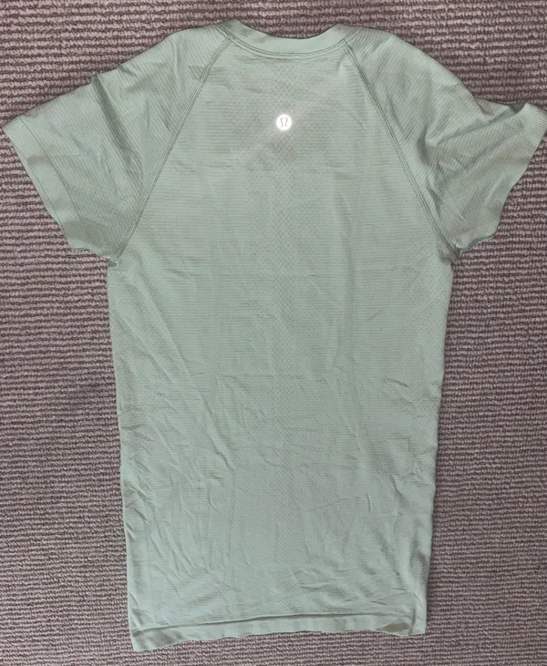 Lululemon Green Swiftly Tech Short Sleeve - Image 4