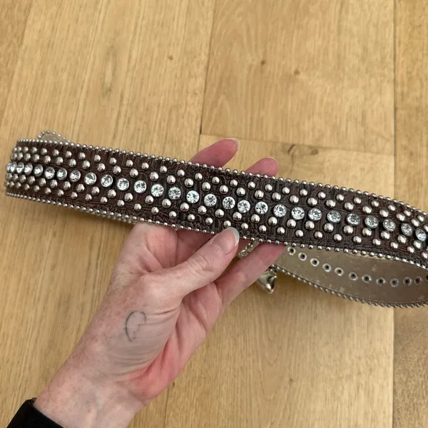 Guess Faux Leather Belt Studs Rhinestones Western Size S Brown Silver - Image 3