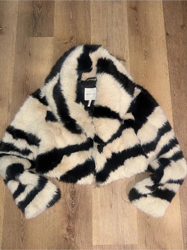 Avec Les Filles Faux Fur Jacket - Image 2