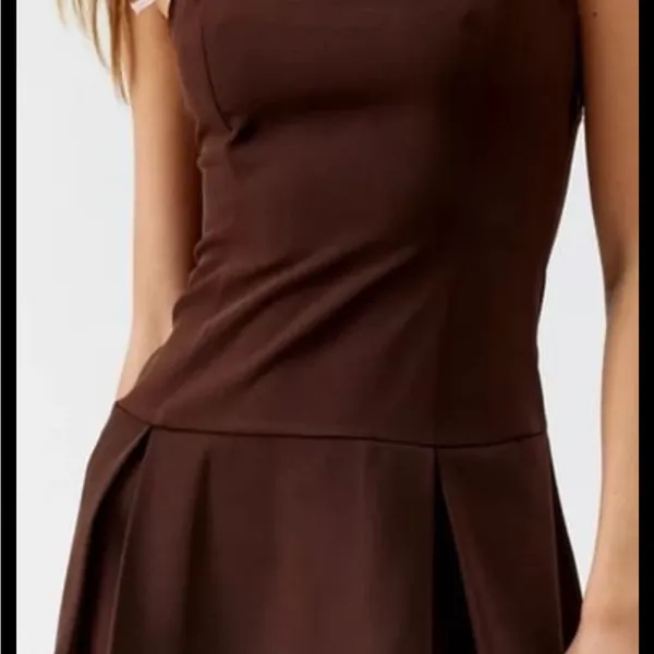 Motel Calilia Bow Mini Dress. Size Large - Image 2