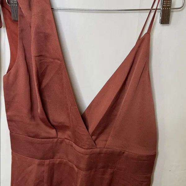 NWT LuLu’s Look off luxe rusty rose satin asymmetrical wide leg jumpsuit S - Image 6