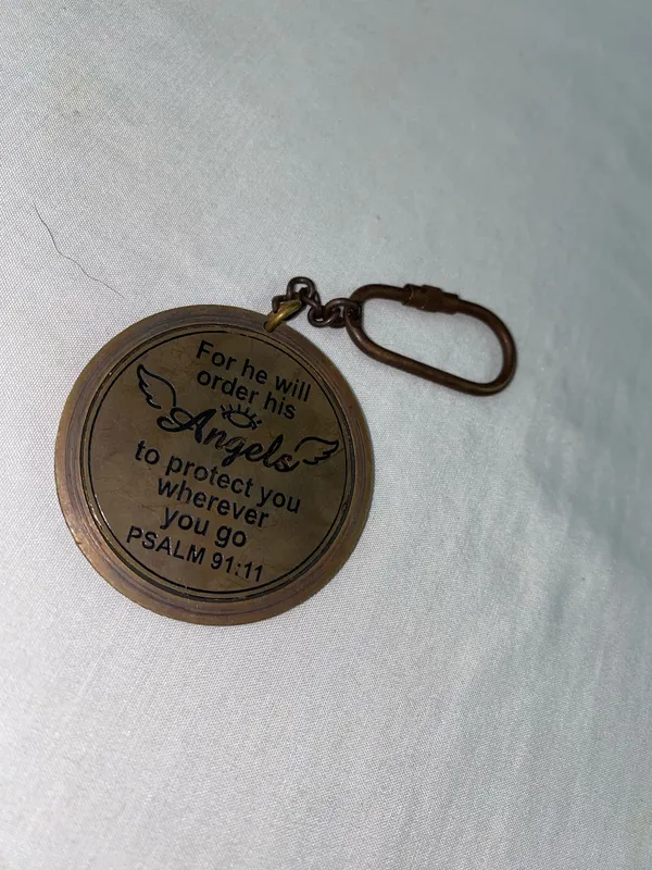 NEW Keychain Gold - Image 2