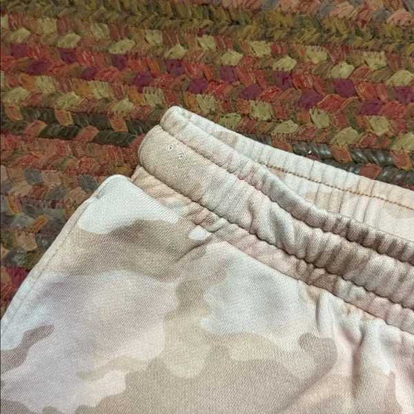 THE UPSIDE AUSTRALIA PINK CAMO SWEATPANTS Size M - Image 4