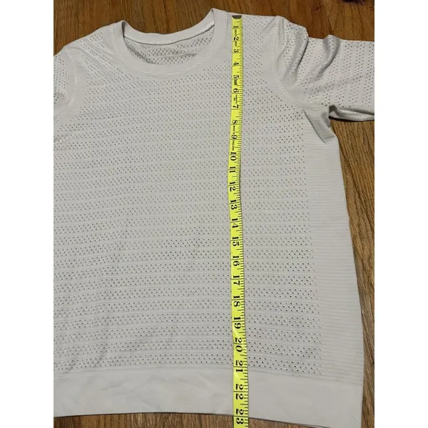 Lululemon Swiftly Breathe Long Sleeve Stretch Perforated Shirt White Size 6/8 - Image 9
