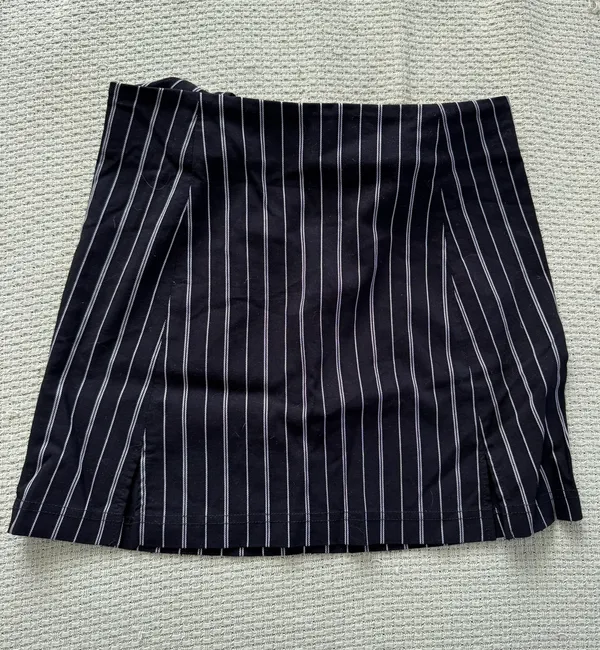Urban Outfitters Mini Skirt - Image 2