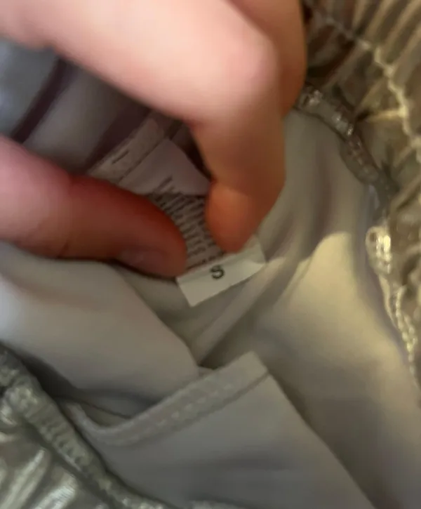 Holographic shorts Silver - Image 3