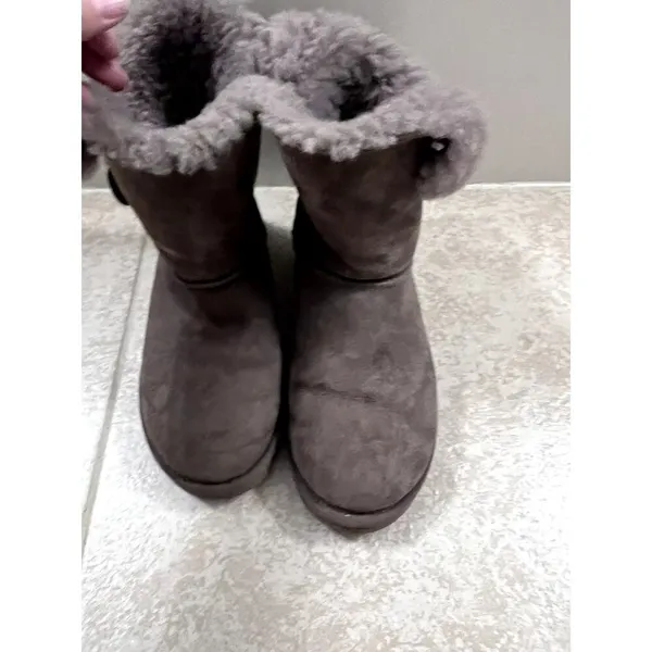 Ugg boots size 8 brown sheepskin fur women - Image 6
