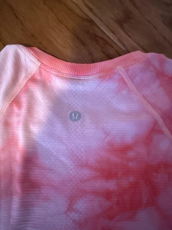Lululemon shirt - Image 3