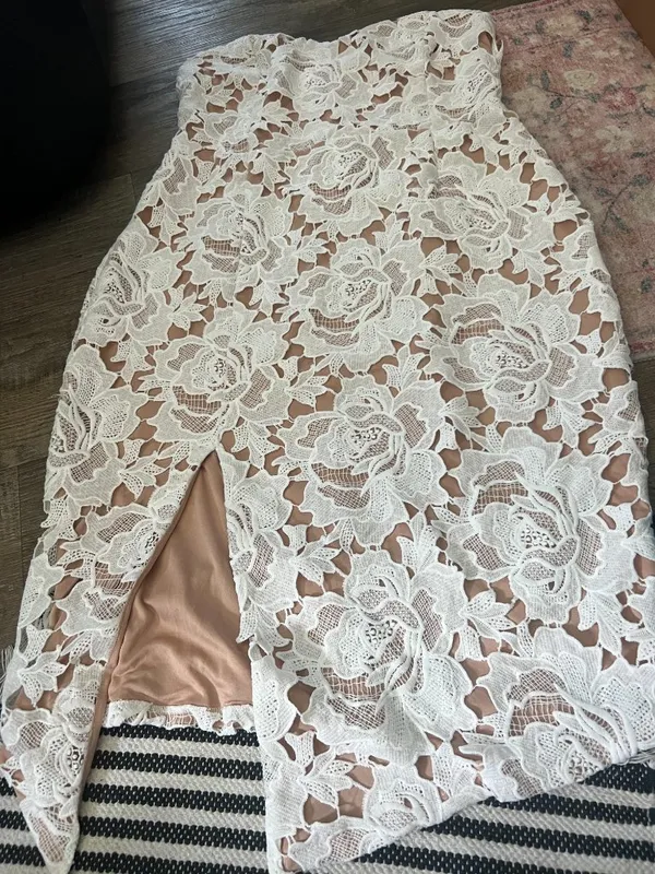 Showpo White Lace dress size 16 - Image 2