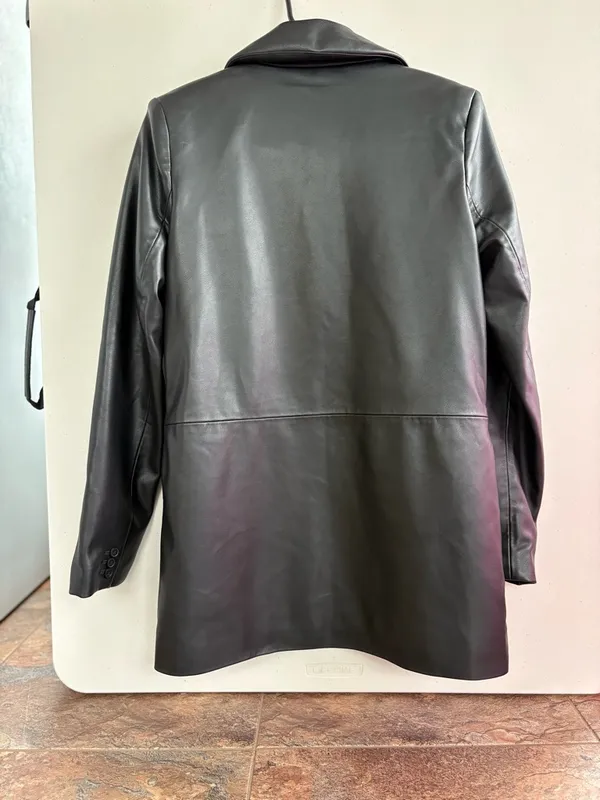 Abercrombie & Fitch Black Faux Leather Single-Breast Blazer - Image 8