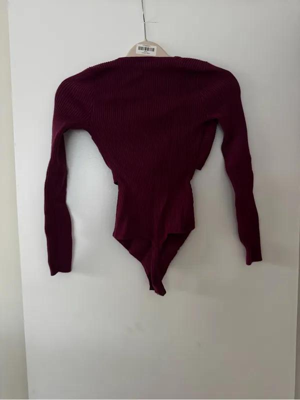 Abercrombie & Fitch Maroon Ribbed Long-Sleeve Sweater Bodysuit - Image 11