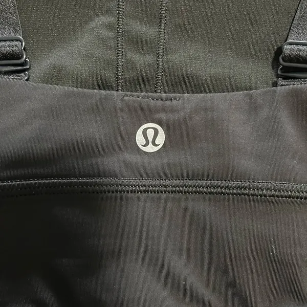LULULEMON Both Ways Black Sports Bra Women’s Sz 4 Excellent Condition - Image 4