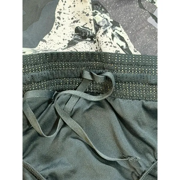 Nike DRI-fit Tempo Running Shorts Womens Small - Image 4