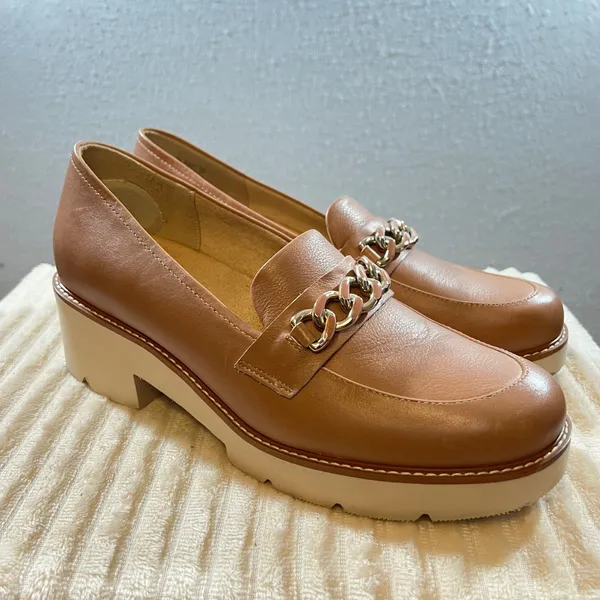 1133|NWOT Naturalizer Darry Leather Platform Chain Lug Sole Loafer Tan Women 12M - Image 3