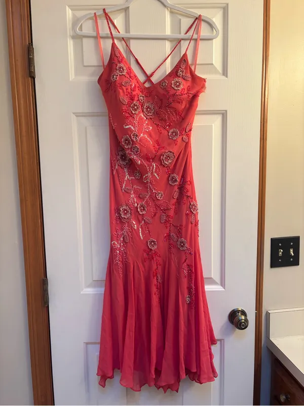 Sue Wong Coral Beaded Spaghetti-Strap Midi Dress - Image 2