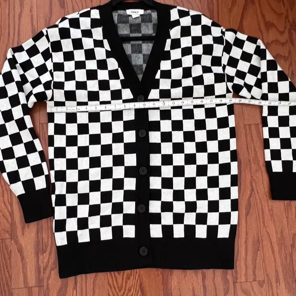 ONLY Checkered in black +white,size small - Image 4
