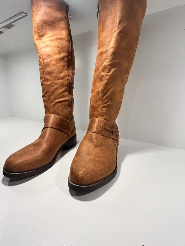 Women’s Brown Knee High Riding Boots Size 7 Side Zip Braided Strap Low Heel - Image 2