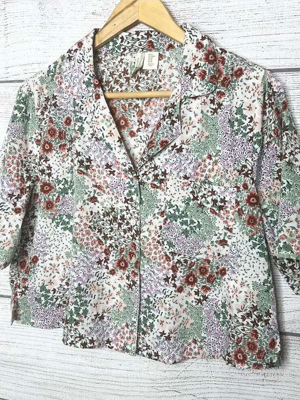 Cynthia Rowley Floral Multicolor Button-Front Cropped Sleep Shirt Size Medium - Image 3