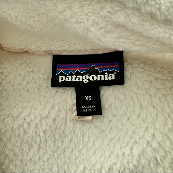Patagonia Off-White Fleece with Tan Pocket Polartec size XS - Image 3