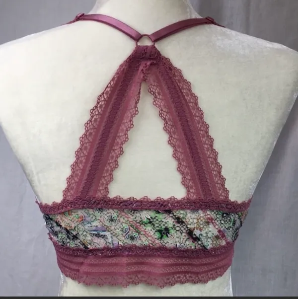 Victoria's Secret NWT Lace Bralette - Image 3