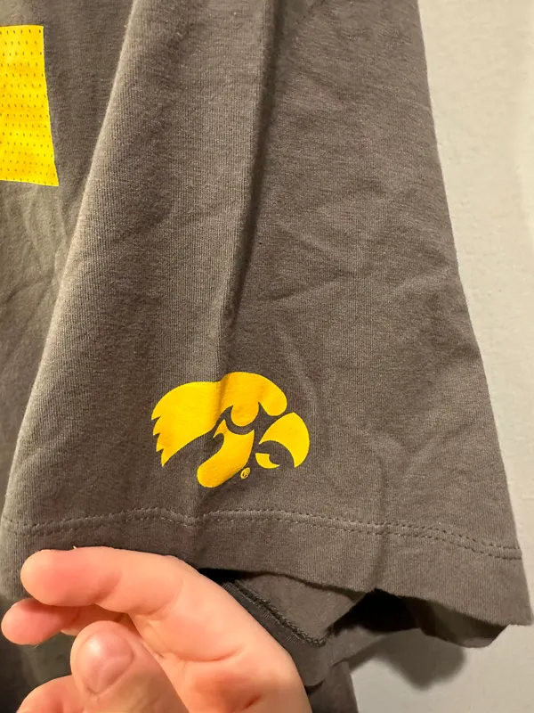 Nike Iowa Hawkeyes Tee - Image 4