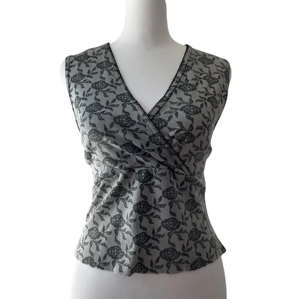Vintage Y2K Try Gray & Black Floral Print V-Neck Stretchy Tank Top - Image 5