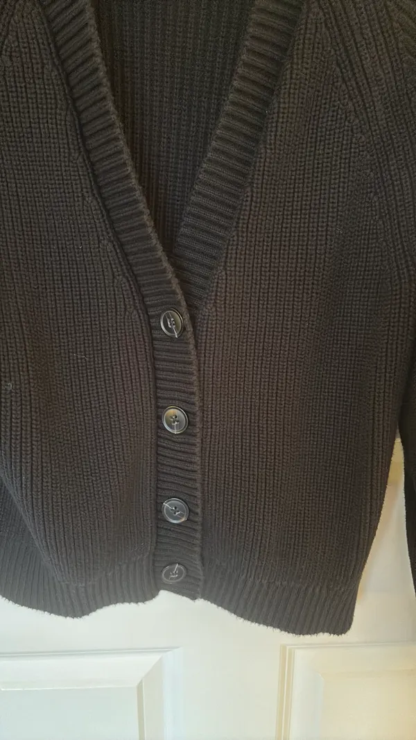 Banana Republic Sweater - Image 4