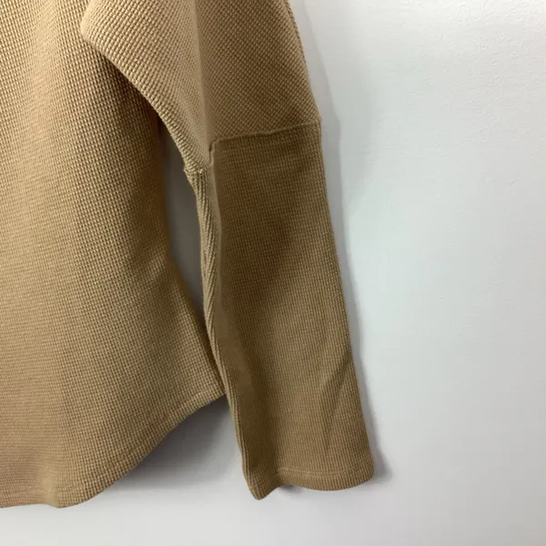 We The Free Fuji Thermal Top Size Medium - Image 3