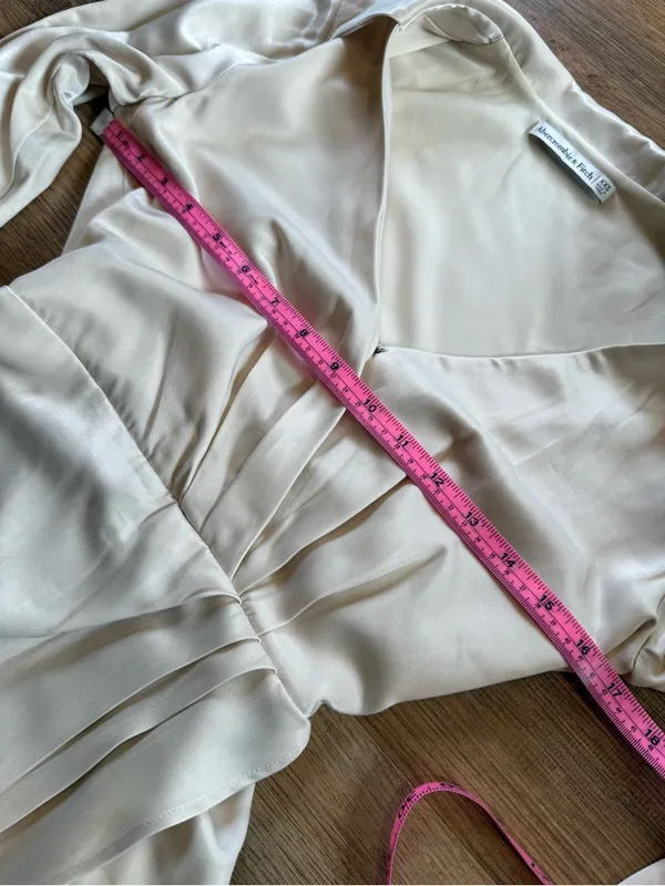 Abercrombie & Fitch Cream Wrap-Style Mini Dress Size XXS - Image 5
