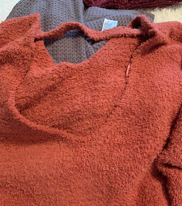 Sweater Size M - Image 4