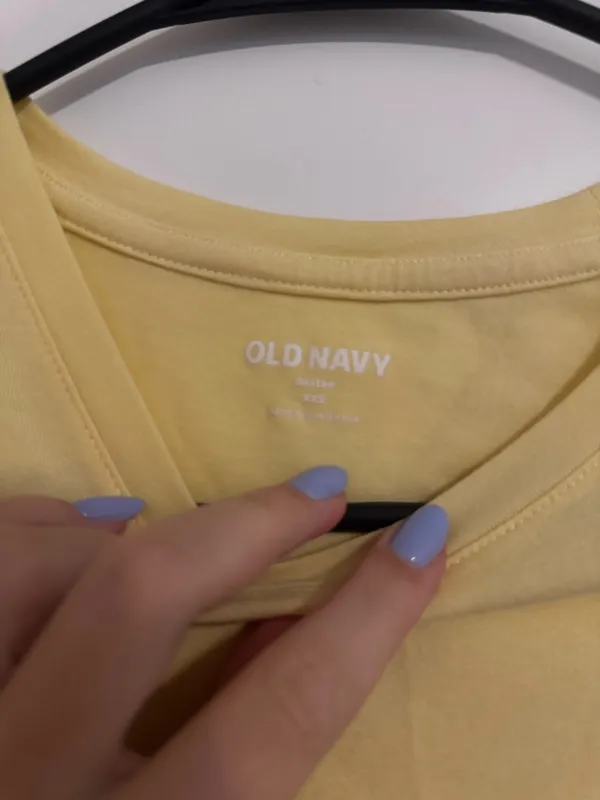 Old navy top - Image 3