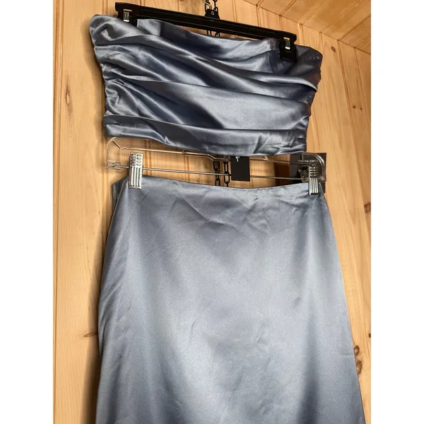 NWT Lulus Demure Sweetie Slate Blue Satin Strapless Two-Piece Midi Dress Sz M/L - Image 4